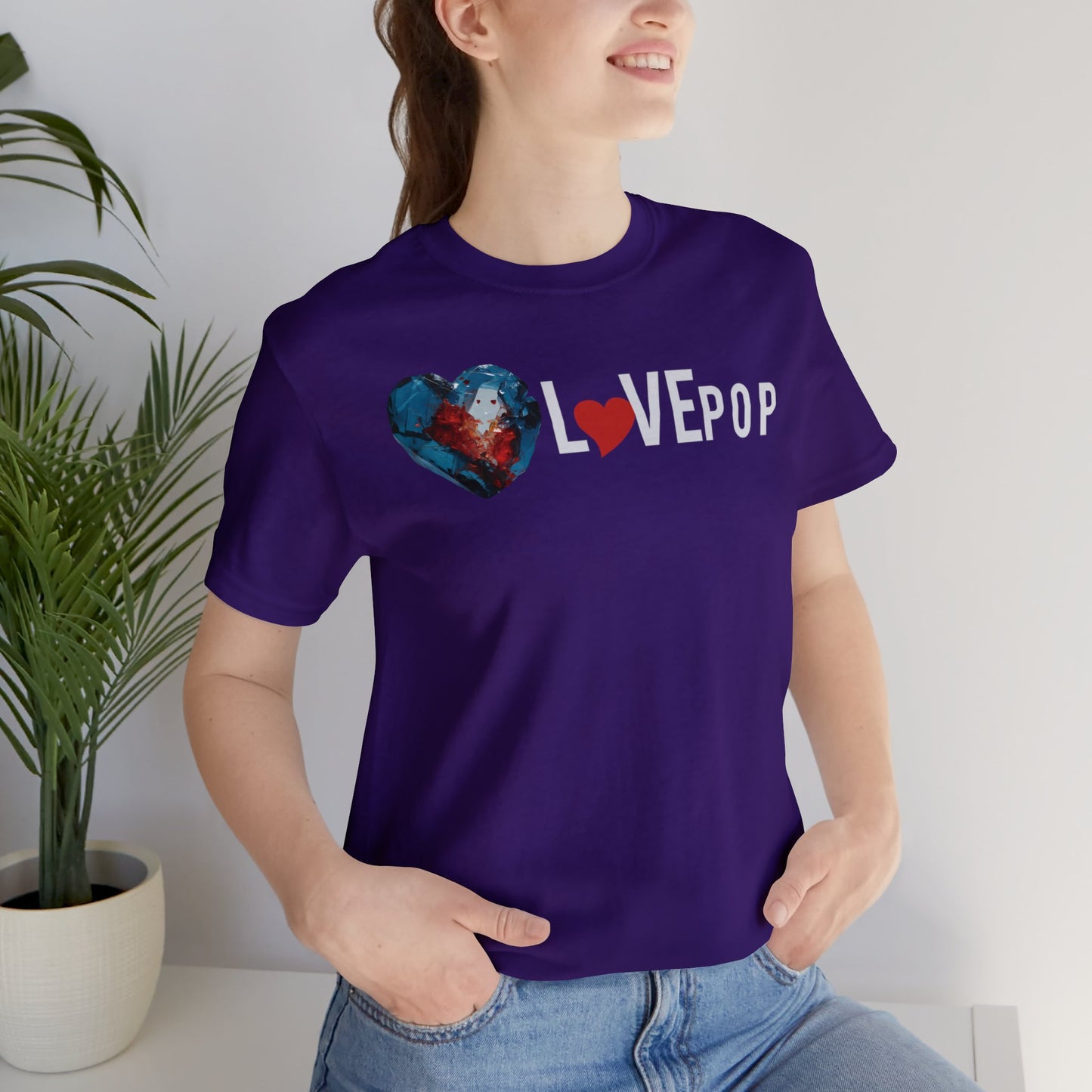 L♡VEpop T-Shirt