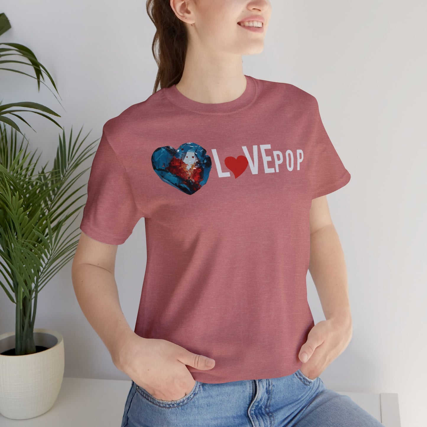 L♡VEpop T-Shirt