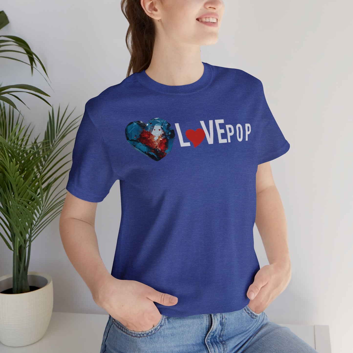 L♡VEpop T-Shirt